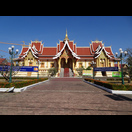 Die große buddhistische Versammlungshalle, Hor Thammasapha, nordöstlich des Stupas Pha That Luang